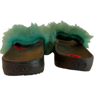 UGG Royale Slide Fashion